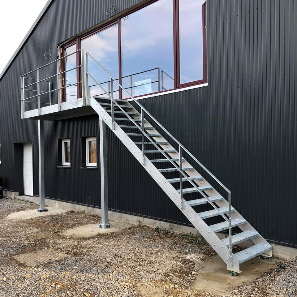 59741603_10156896355023153_984187752968880128_n